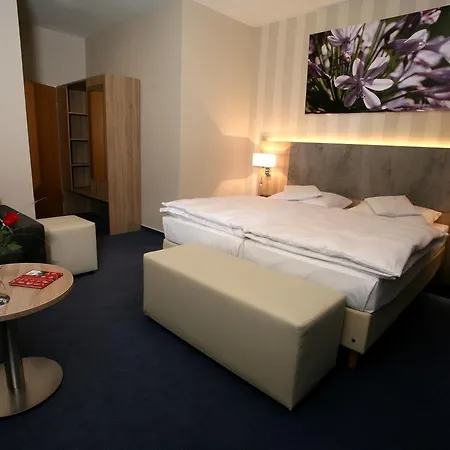 Hotel Nigel Restaurant & Im Wendland 3*
