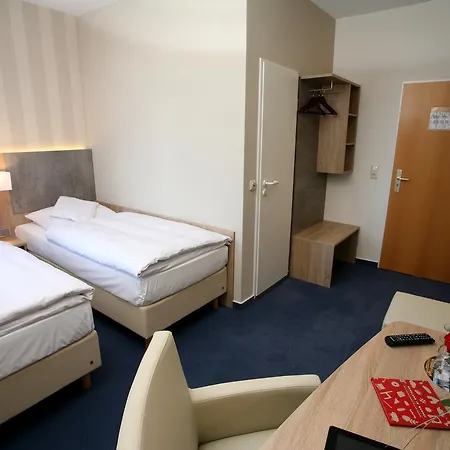فندق Nigel Restaurant & Im Wendland 3*